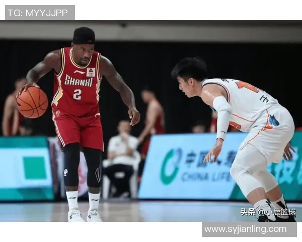 东亚杯精彩对决日本队迎战香港队直播全程回顾与分析 东亚杯精彩对决日本队迎战香港队直播全程回顾与分析