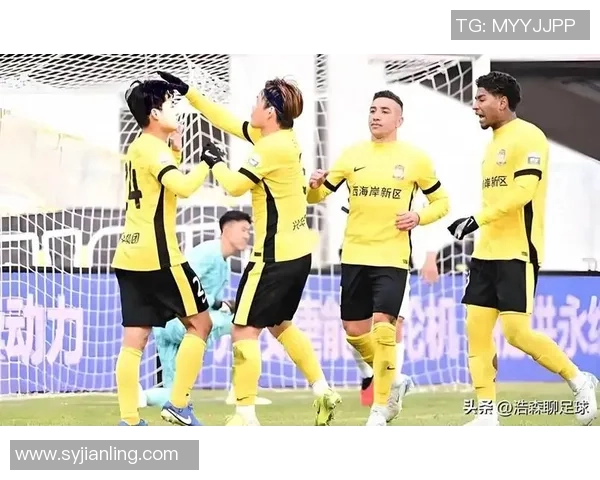 中超精彩对决大连队迎战重庆队视频回顾与精彩瞬间解析 中超精彩对决大连队迎战重庆队视频回顾与精彩瞬间解析