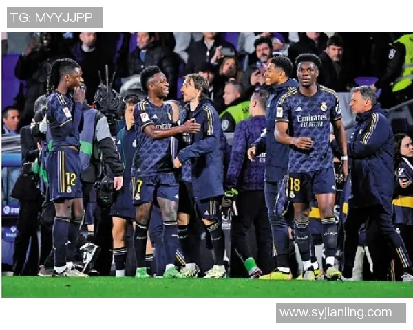 休斯敦迪迎战达拉斯FC激烈对决引发球迷热情期待