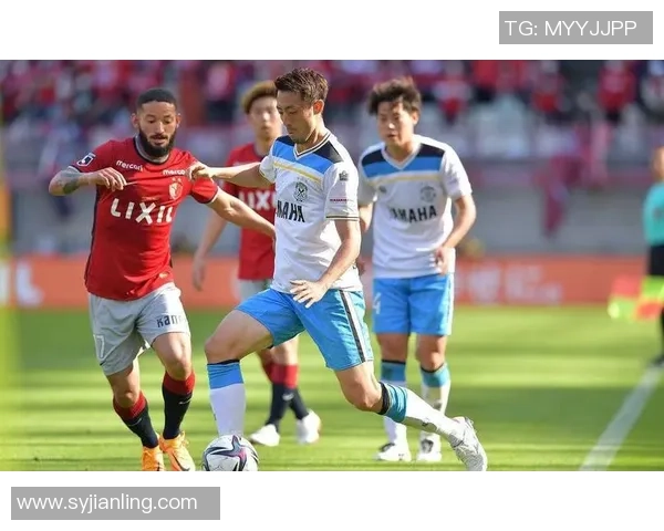 新泻天鹅迎战横滨FC力争主场胜利展现球队实力与斗志 新泻天鹅迎战横滨FC力争主场胜利展现球队实力与斗志